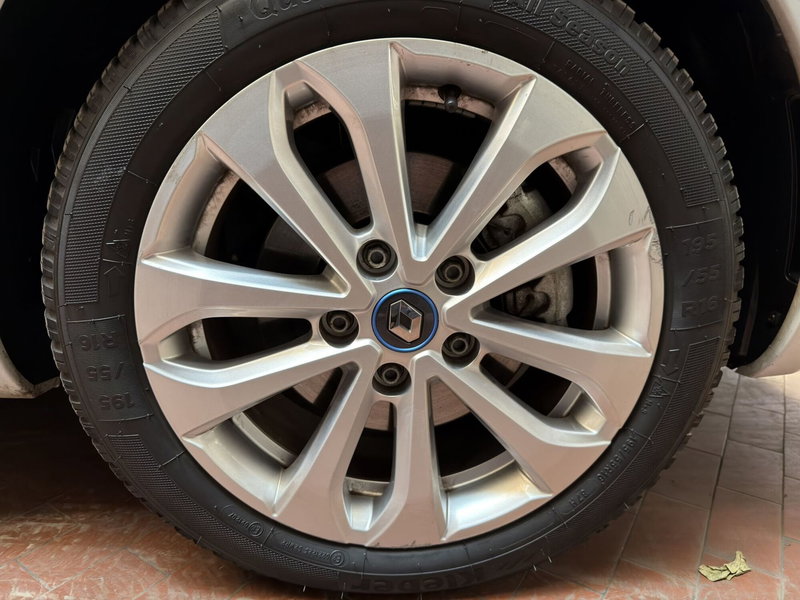 Renault Zoe usata a Milano (8)