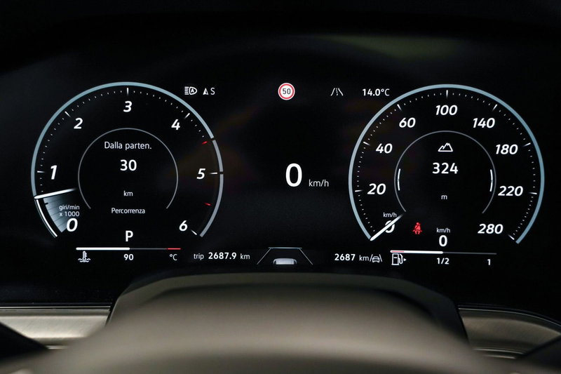 Volkswagen Touareg usata a Varese (10)