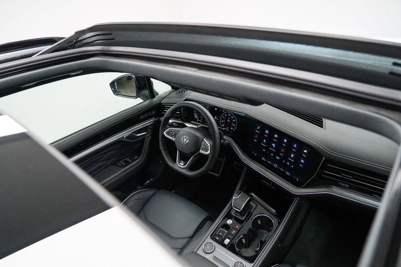 Volkswagen Touareg usata a Varese (13)