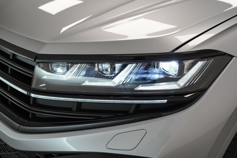 Volkswagen Touareg usata a Varese (7)