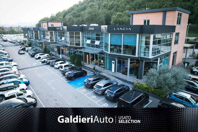 Iveco Daily Furgone usata a Salerno (15)