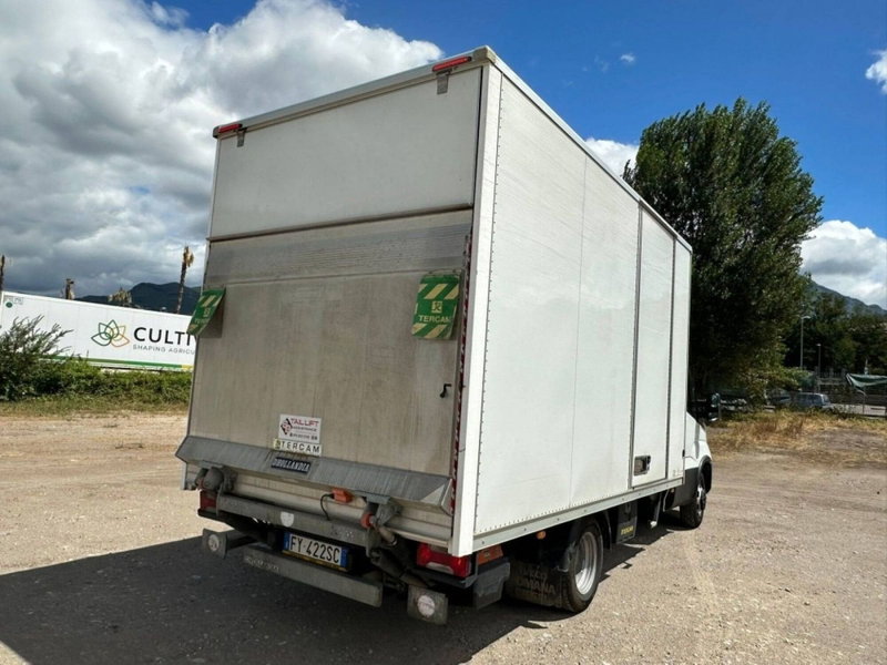 Iveco Daily Furgone usata a Salerno (3)