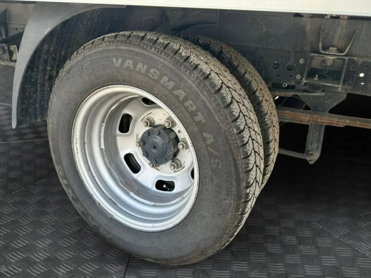 Iveco Daily Furgone usata a Salerno (6)