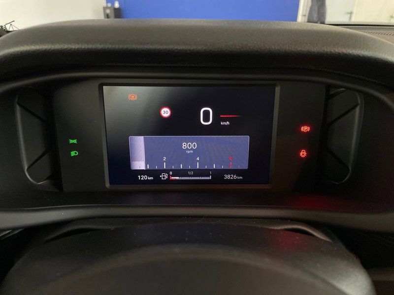 Jeep Avenger usata a Firenze (13)