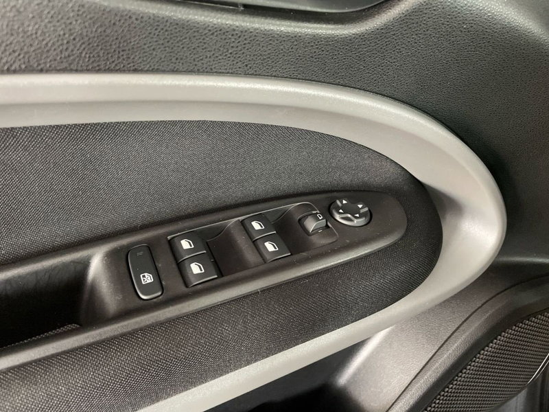 Jeep Avenger usata a Firenze (19)