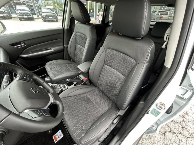 Suzuki Vitara nuova a Cuneo (8)