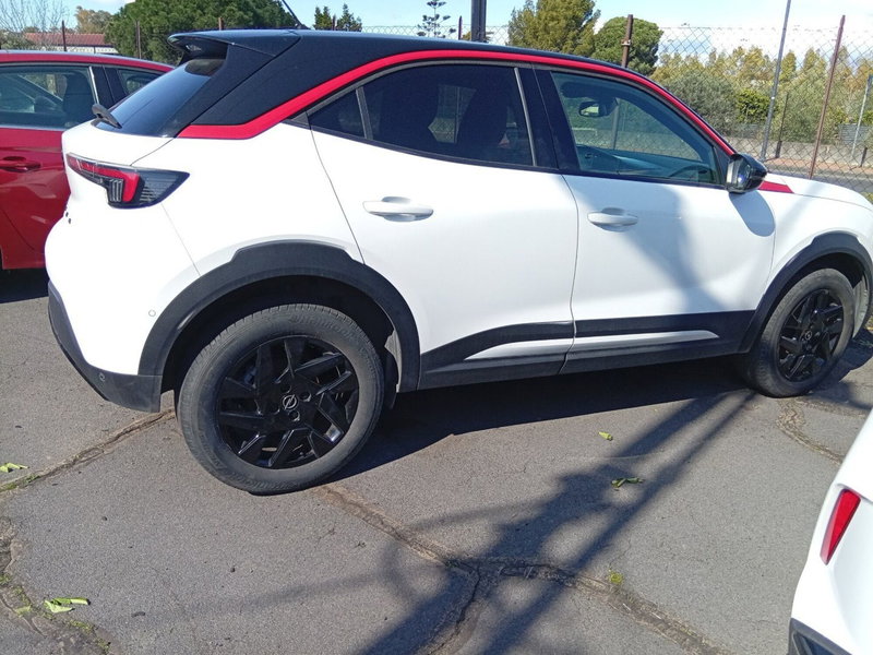 Opel Mokka nuova a Catania (2)