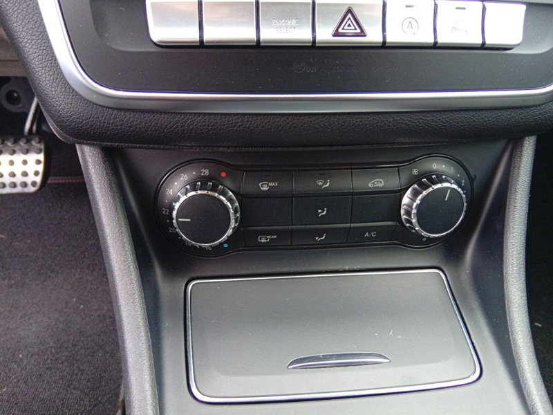 Mercedes-Benz CLA Shooting Brake usata a Catania (15)