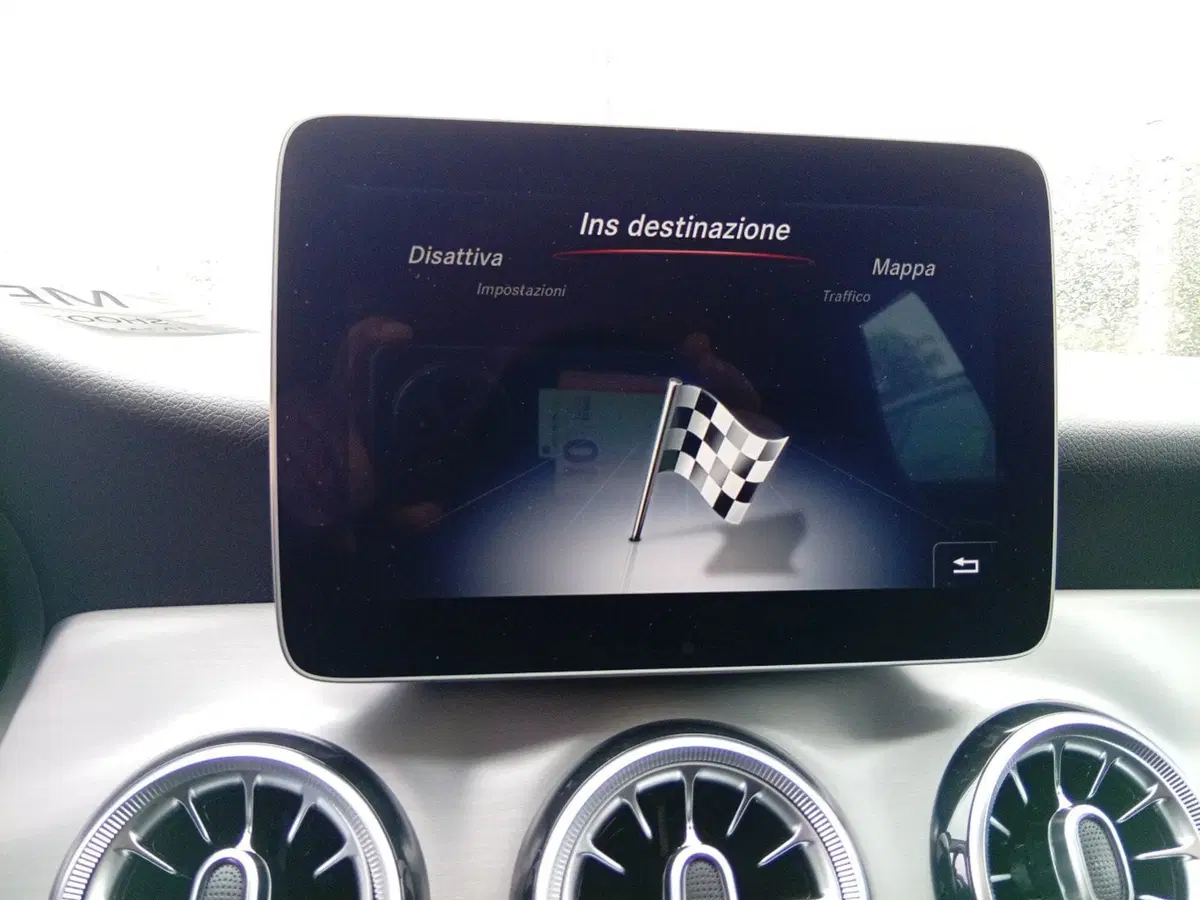 Mercedes-Benz CLA Shooting Brake usata a Catania (16)