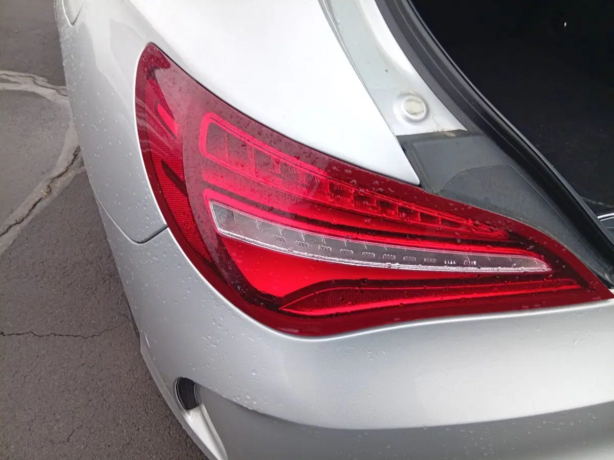 Mercedes-Benz CLA Shooting Brake usata a Catania (7)