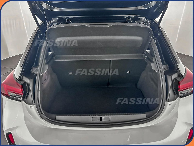 Opel Corsa usata a Milano (12)