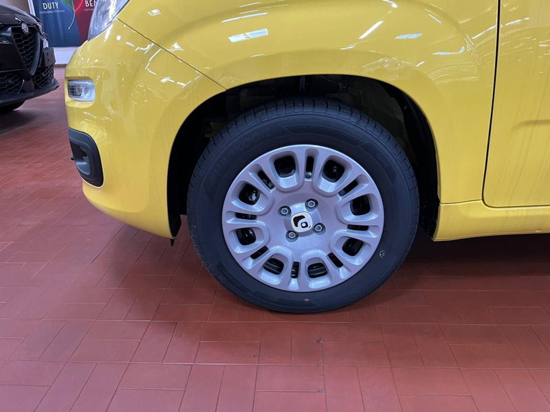 Fiat Panda nuova a Lucca (9)