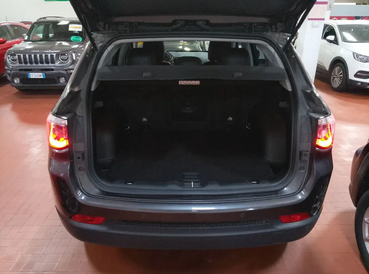 Jeep Compass usata a Lucca (6)
