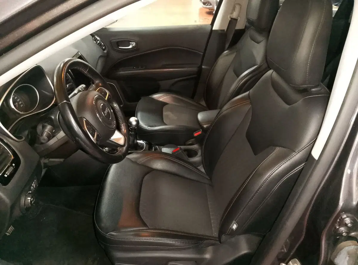 Jeep Compass usata a Lucca (8)