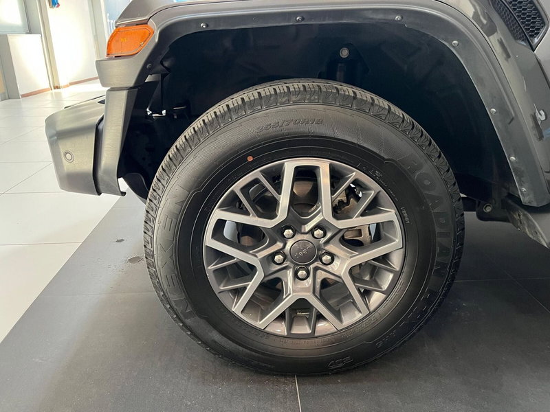 Jeep Wrangler Unlimited usata a Lucca (9)