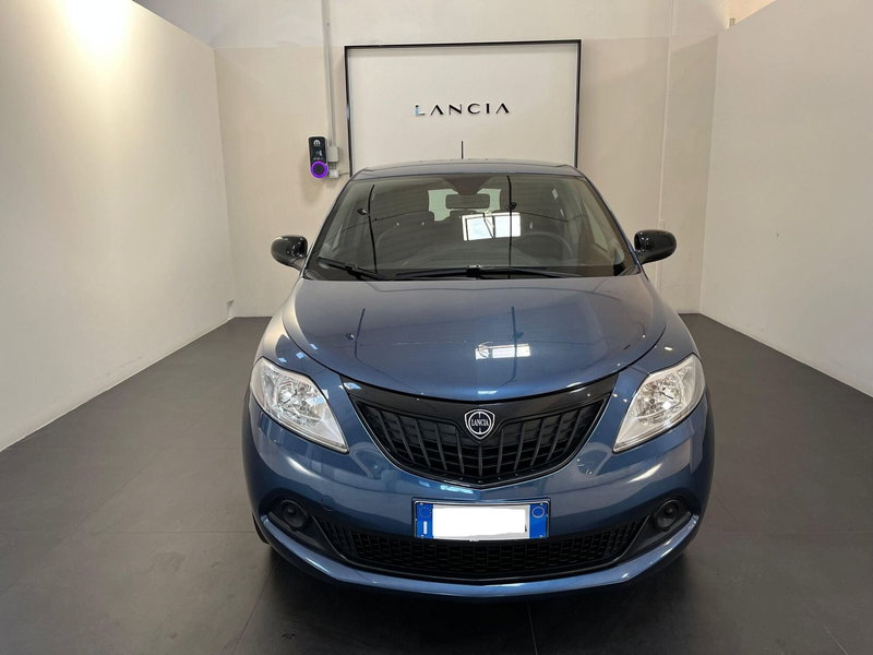 Lancia Ypsilon usata a Lucca (2)
