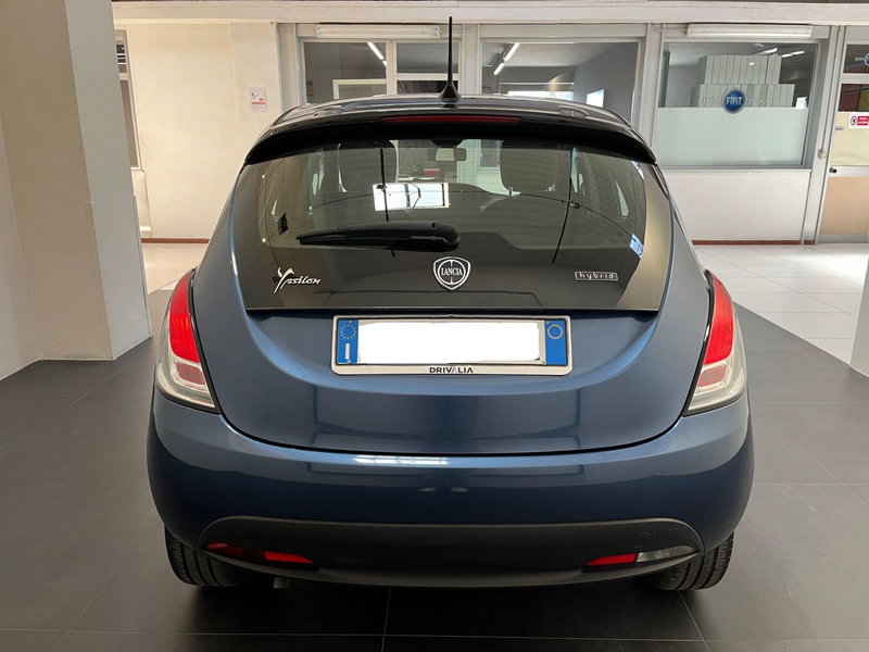 Lancia Ypsilon usata a Lucca (6)
