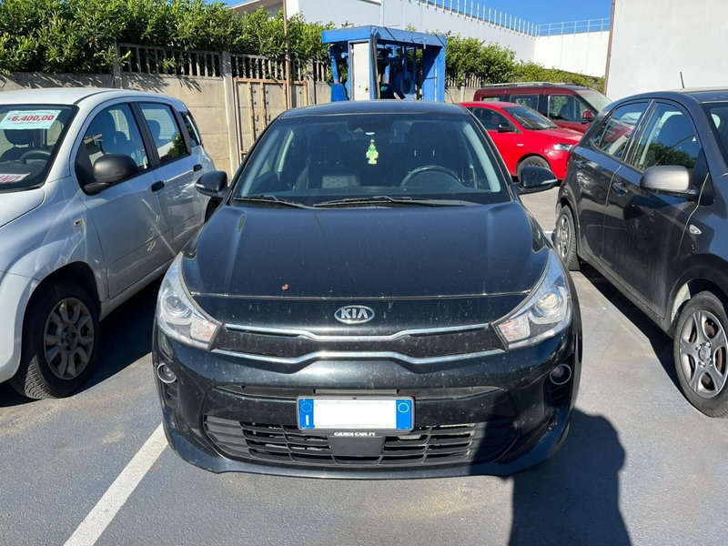 Kia Rio usata a Lucca (2)