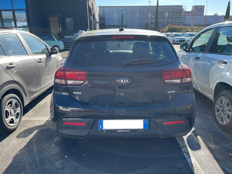 Kia Rio usata a Lucca (5)