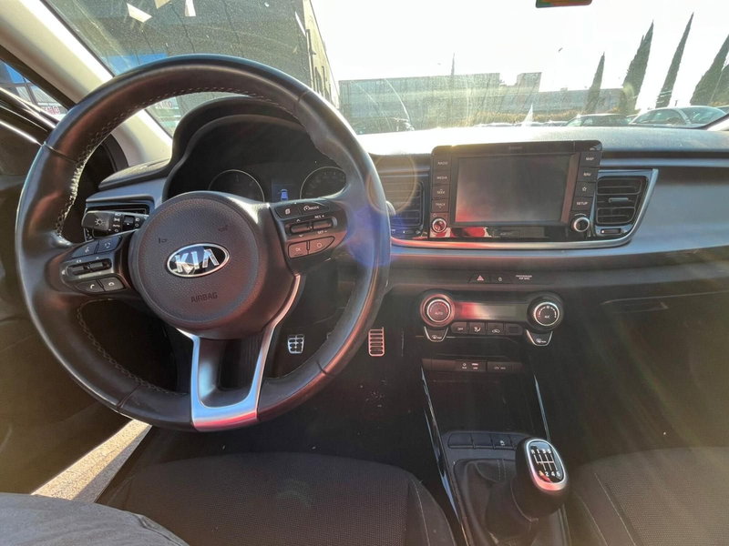 Kia Rio usata a Lucca (9)