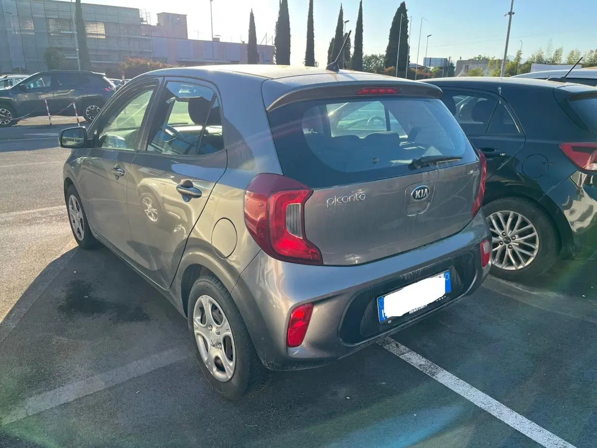 Kia Picanto usata a Lucca (6)