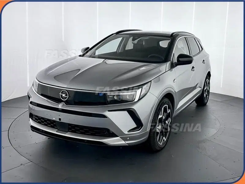Opel Grandland nuova a Milano (3)