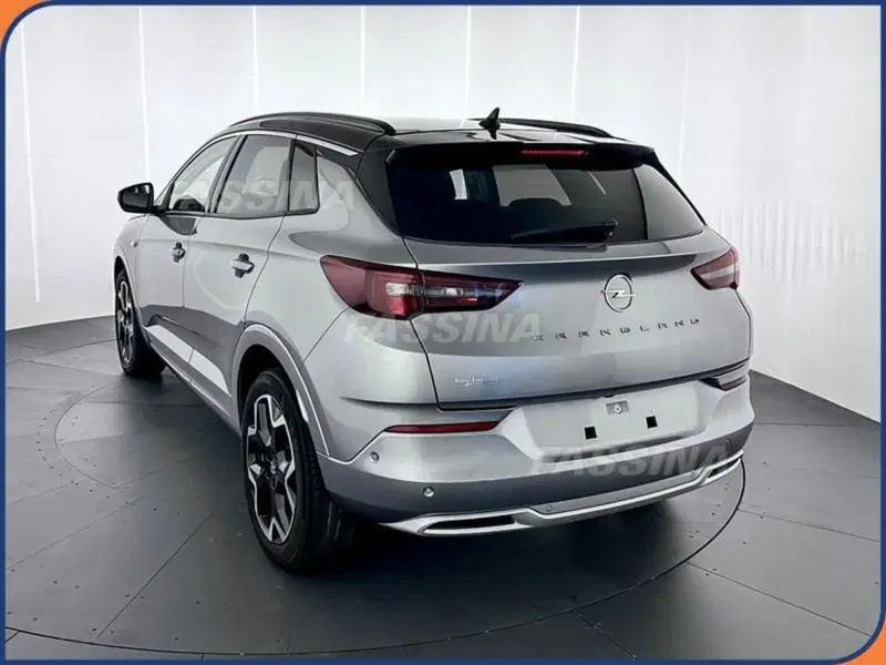 Opel Grandland nuova a Milano (4)