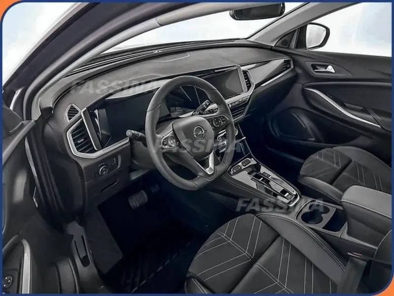 Opel Grandland nuova a Milano (9)