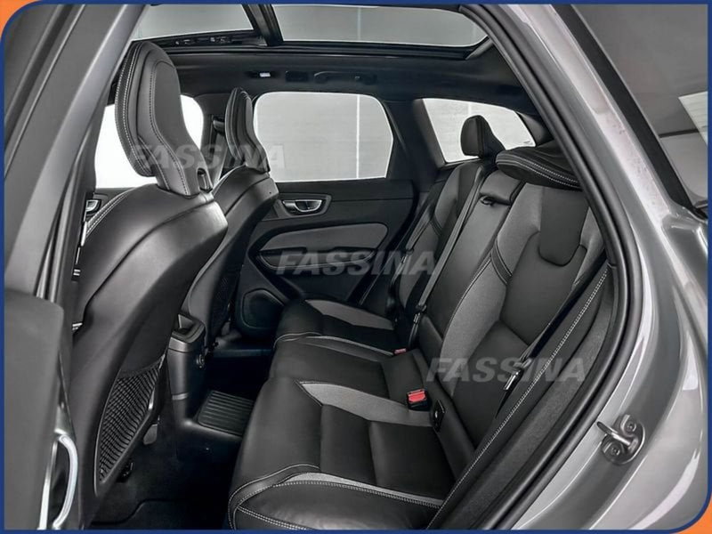 Volvo XC60 usata a Milano (11)