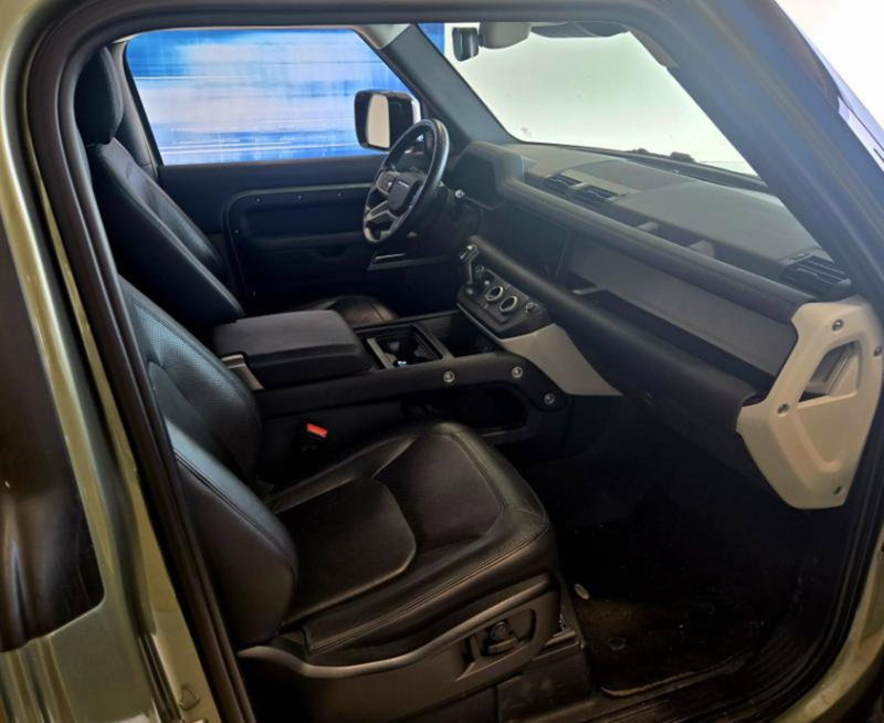 Land Rover Defender usata a Venezia (4)