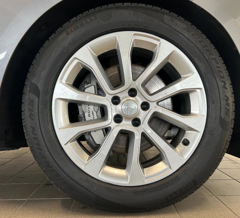 Land Rover Range Rover Sport usata a Venezia (3)