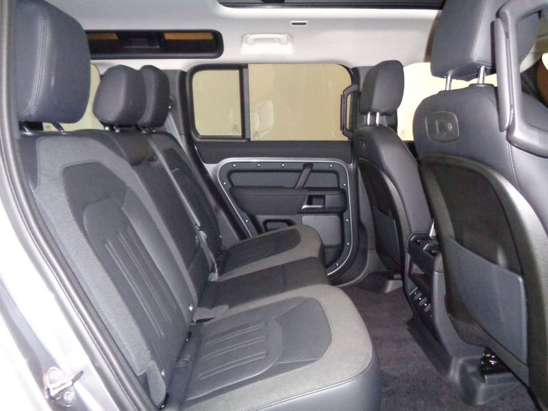 Land Rover Defender usata a Cosenza (5)