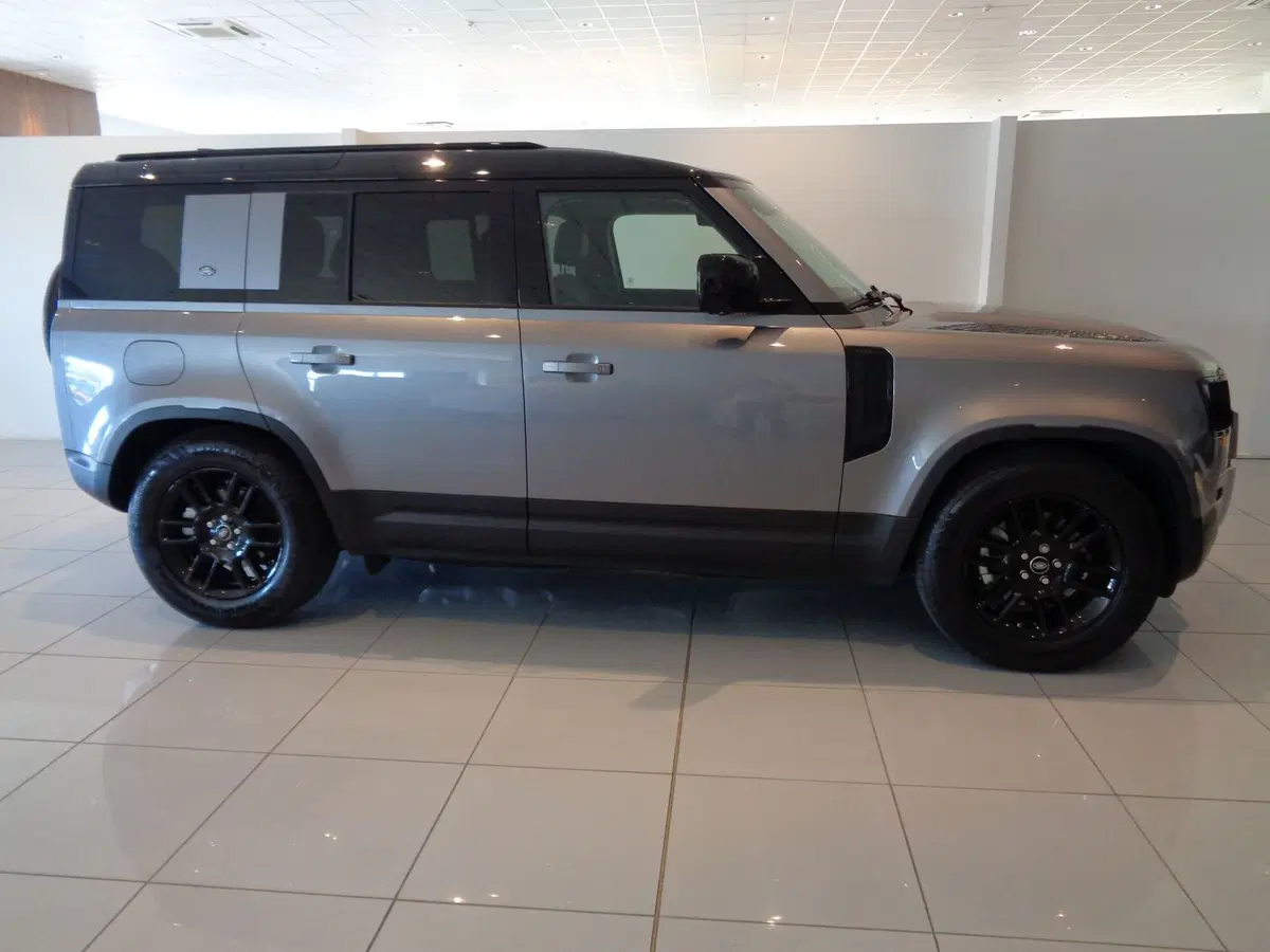 Land Rover Defender usata a Cosenza (6)