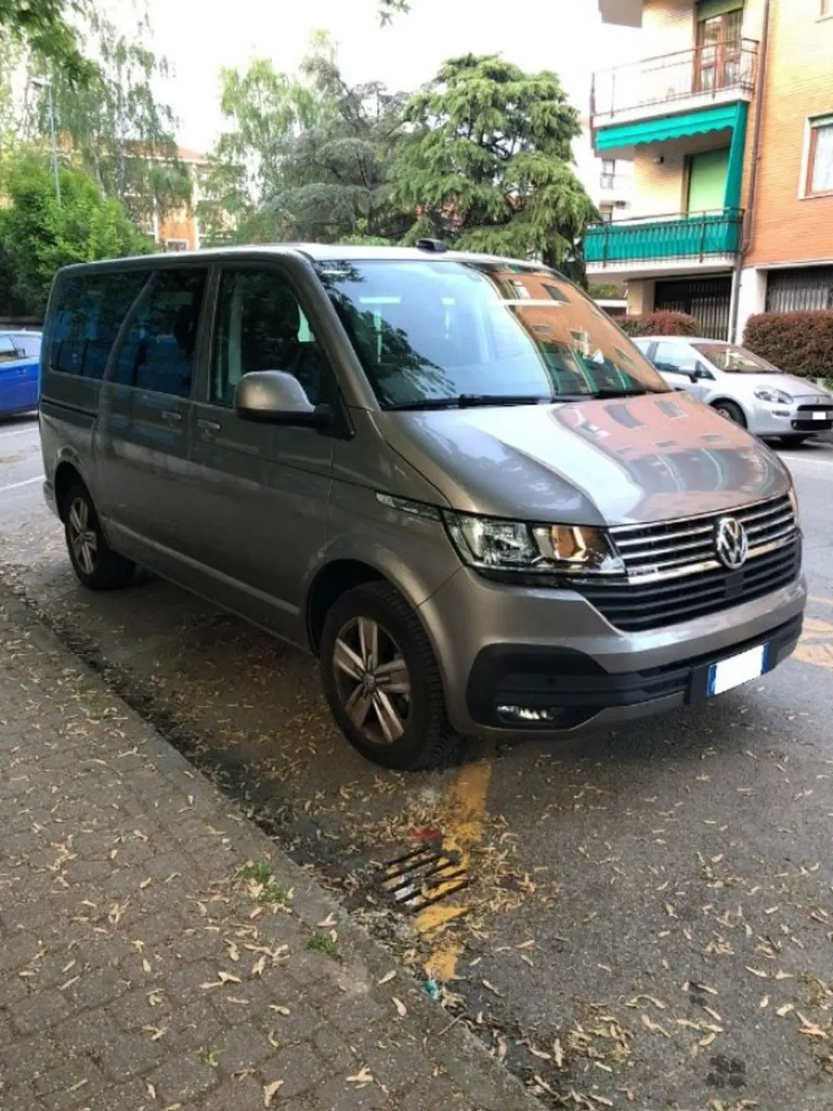 Volkswagen Veicoli Commerciali Caravelle usata a Torino