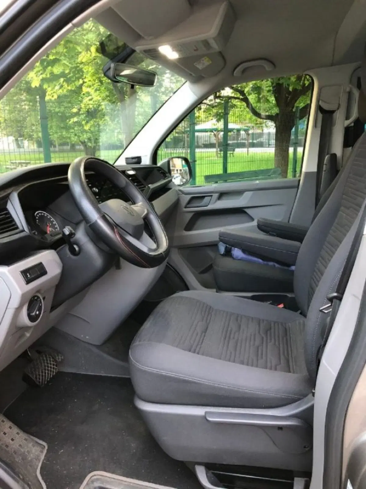 Volkswagen Veicoli Commerciali Caravelle usata a Torino (10)
