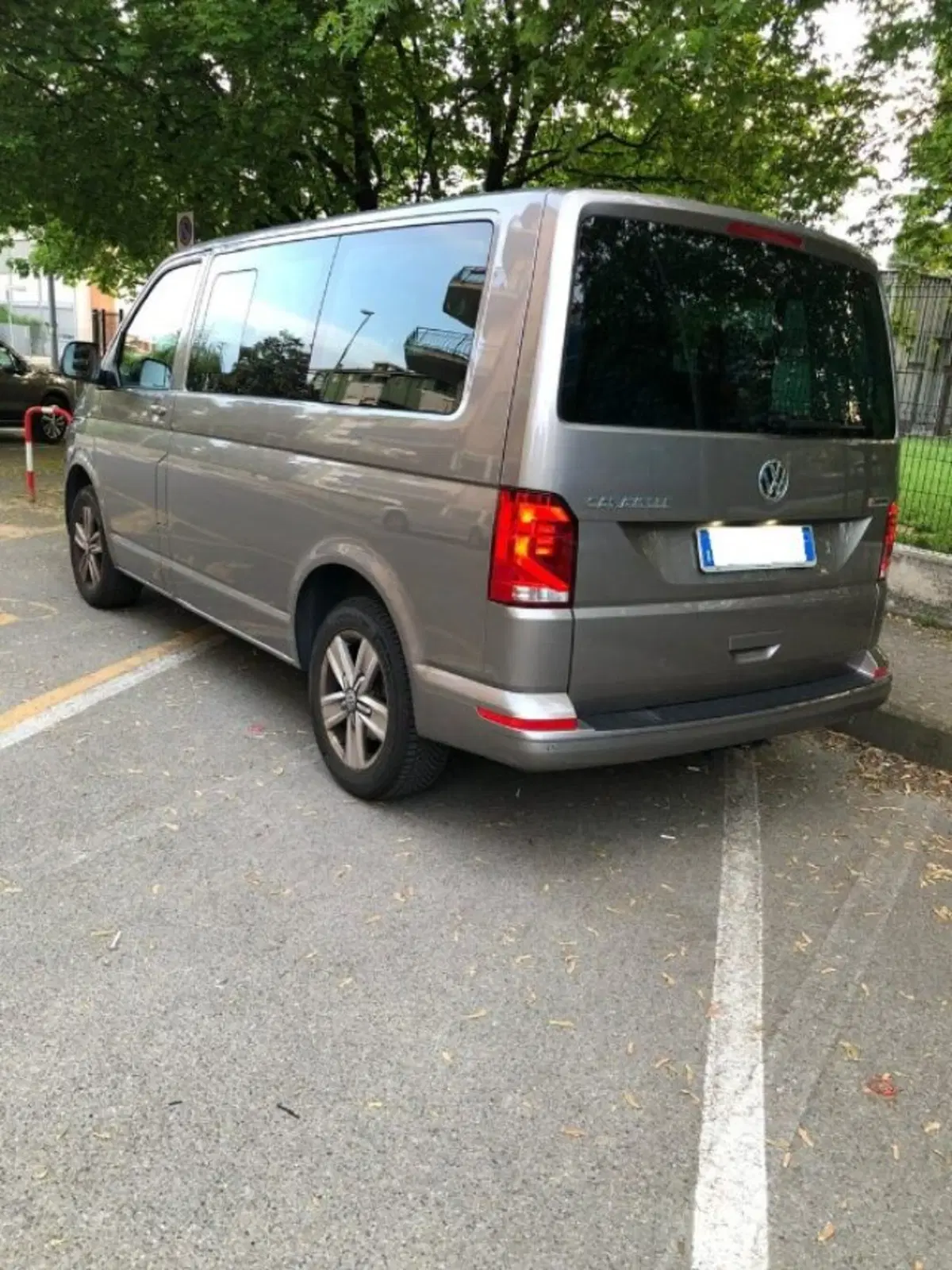 Volkswagen Veicoli Commerciali Caravelle usata a Torino (4)