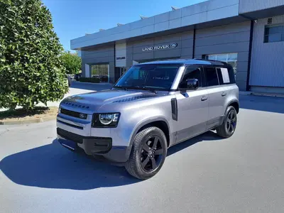 Land Rover Defender 110 3.0d i6 mhev X-Dynamic SE awd 200cv auto del 2023 usata a Cuneo