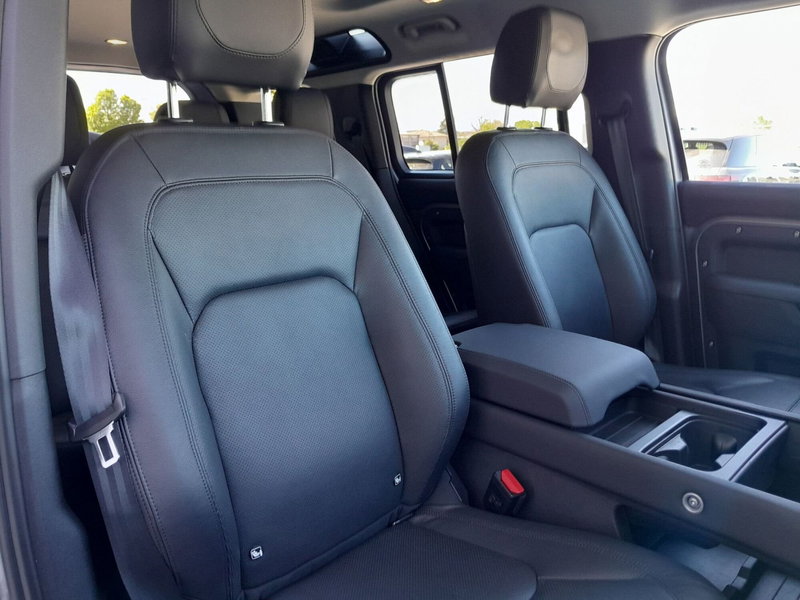 Land Rover Defender usata a Cuneo (17)