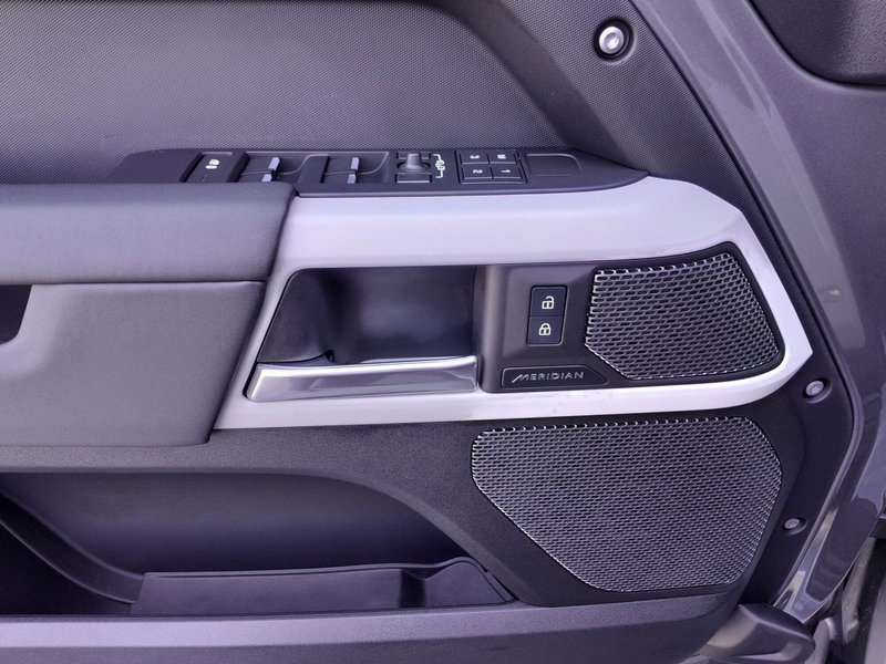 Land Rover Defender usata a Cuneo (20)