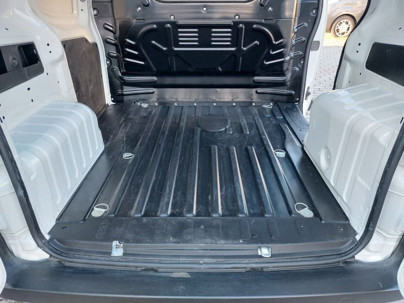 Fiat Fiorino usata a Pavia (10)