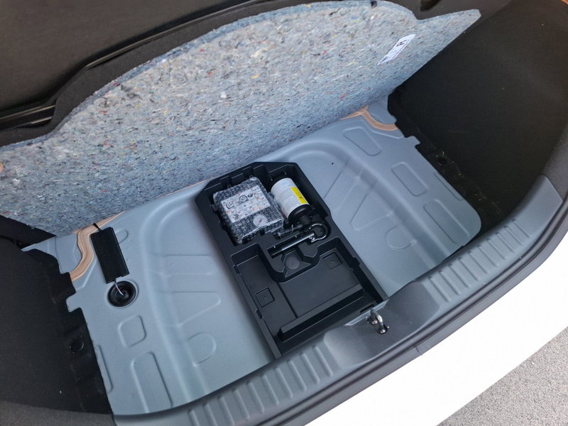 Toyota Aygo X usata a Latina (10)