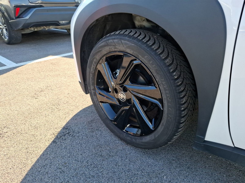 Toyota Aygo X usata a Latina (11)