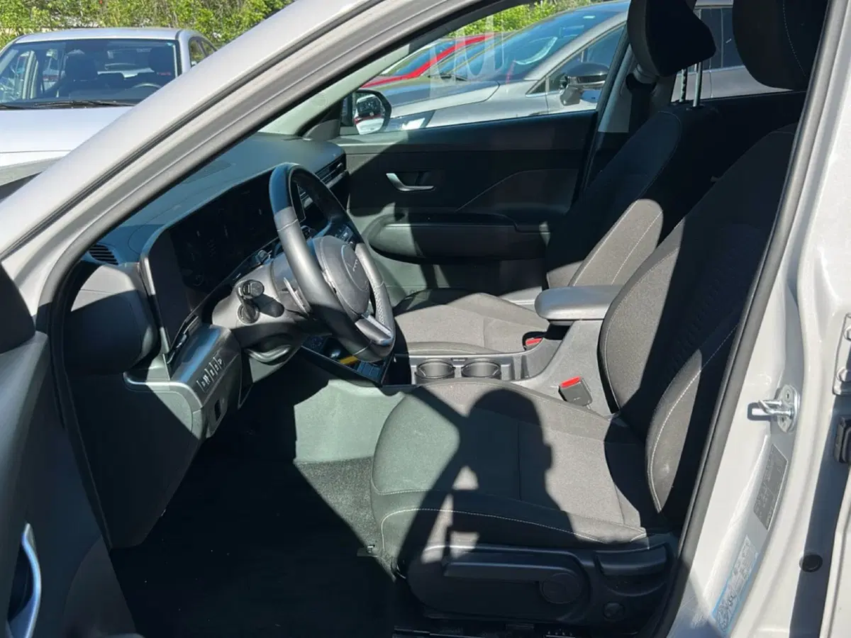 Hyundai Kona usata a Roma (13)