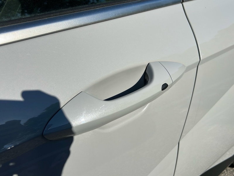Hyundai Kona usata a Roma (9)