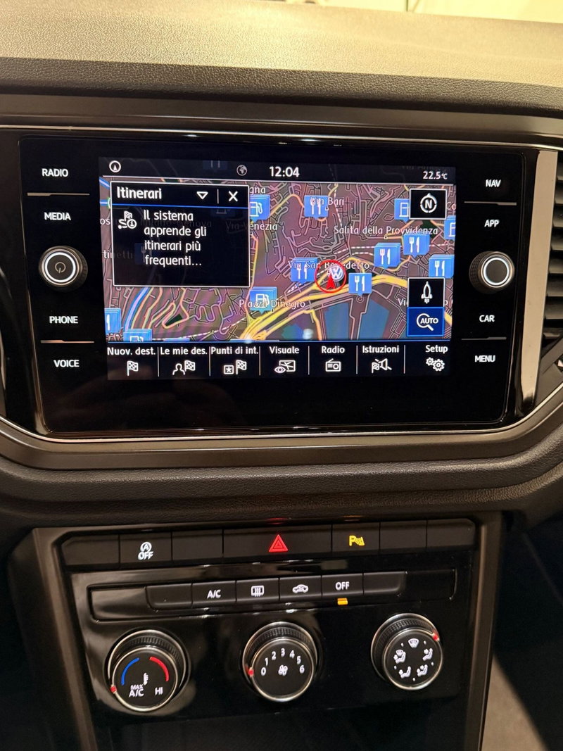 Volkswagen T-Roc usata a Genova (13)