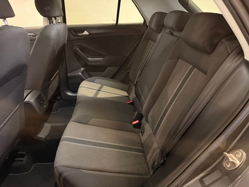 Volkswagen T-Roc usata a Genova (8)