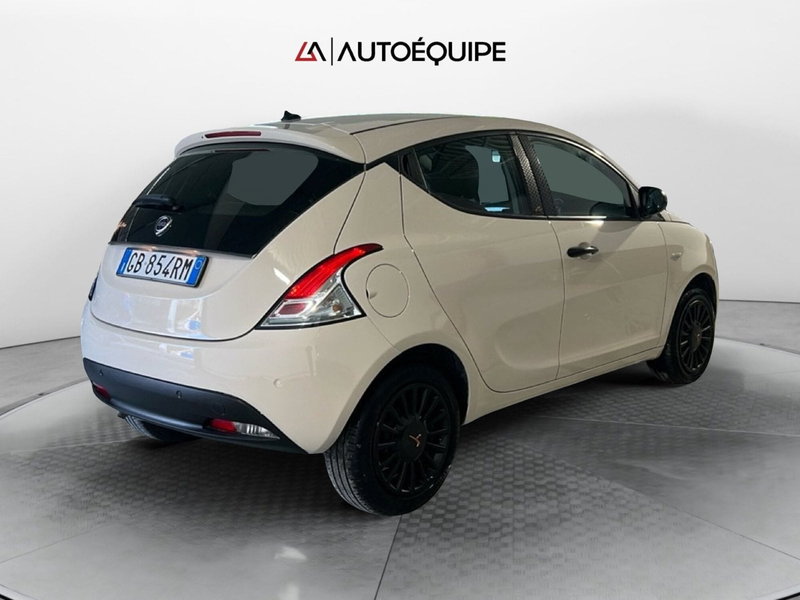 Lancia Ypsilon usata a Roma (5)