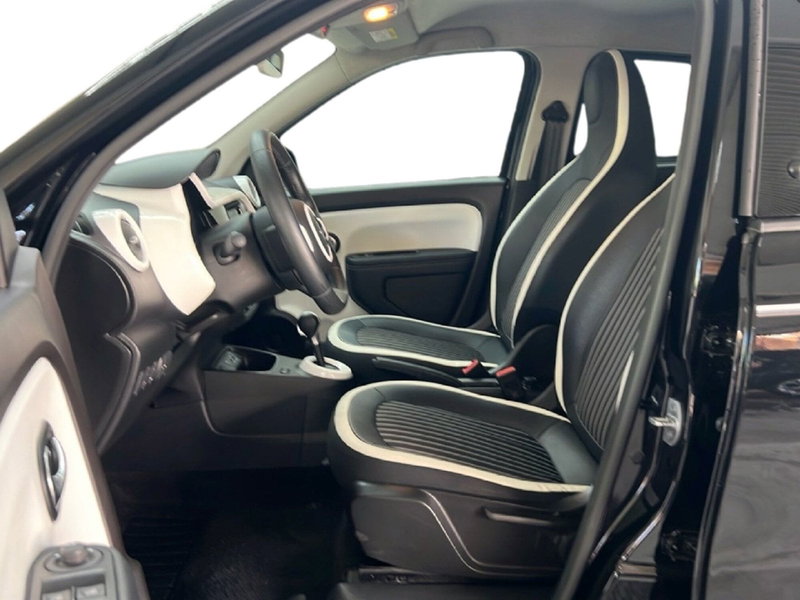 Renault Twingo nuova a Roma (14)