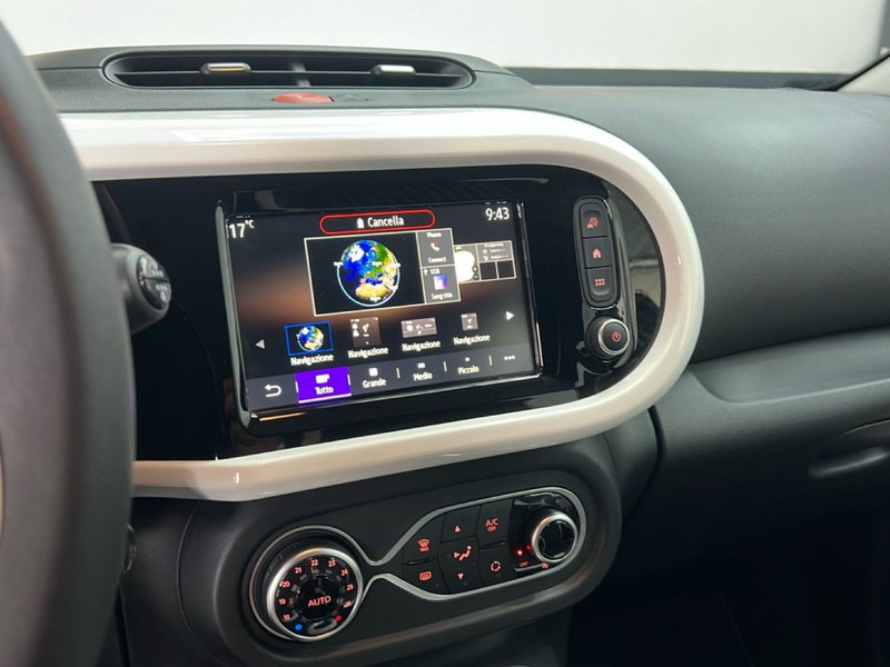 Renault Twingo nuova a Roma (18)