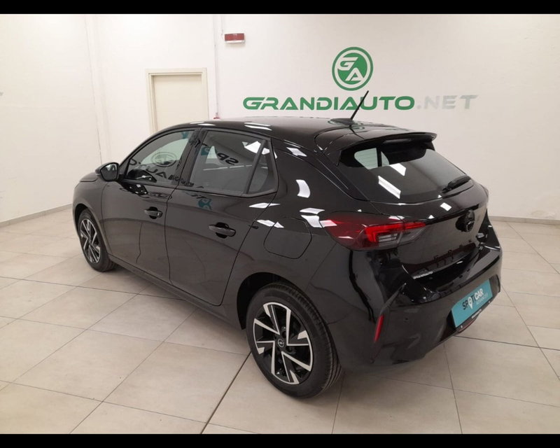Opel Corsa nuova a Savona (4)
